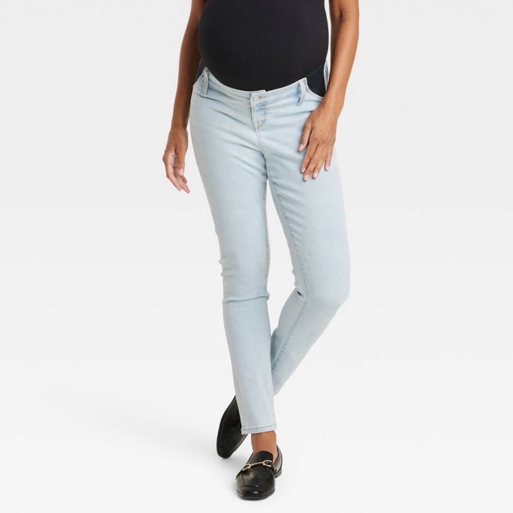 NWT Maternity Under Belly Skinny Pants Light Wash Isabel
